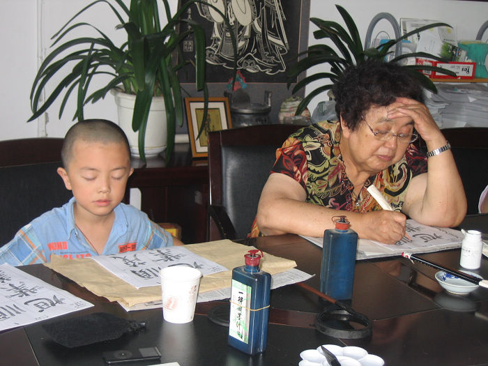 2008年7月暑期书法班学习照片4